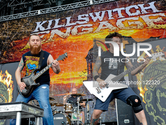 Joel Stroetzelo (L) and Mike D'Antonio with Killswitch Engage perform during River City Rockfest at the AT&T Center on May 24, 2014 in San A...