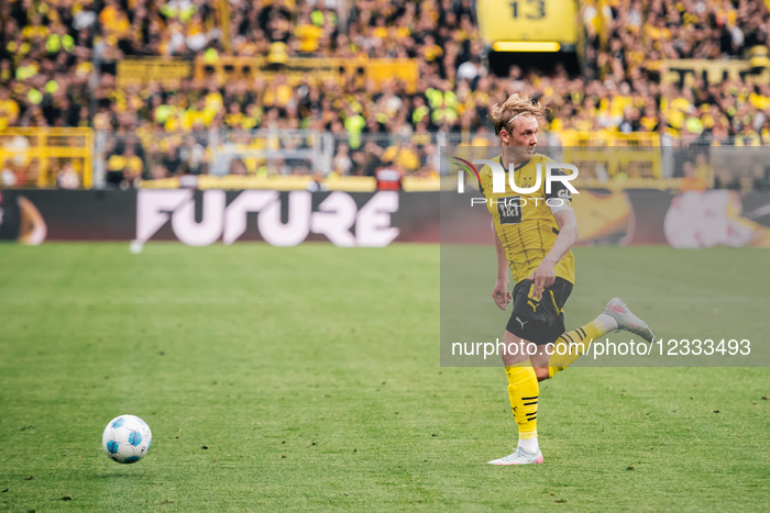 Borussia Dortmund v VfL Wolfsburg - Bundesliga