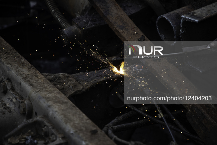 Used Iron Splitting Business In Jakarta