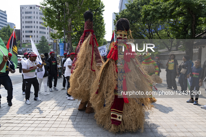Nigerians In Seoul March To Honor Biafran Heroes’ Day
