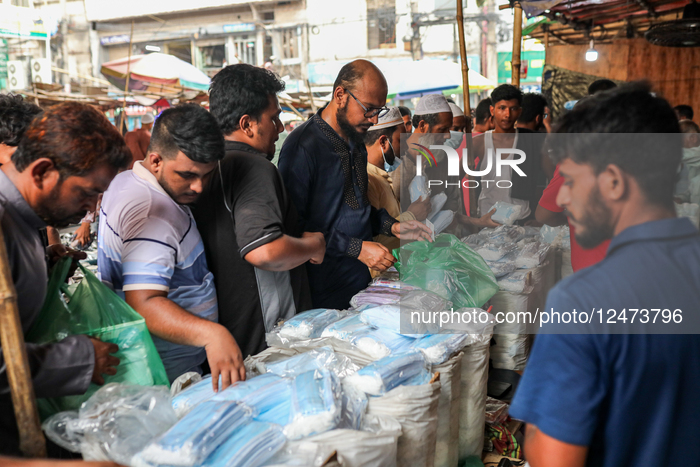 Price Of Facemasks Increases As COVID-19 Cases Increase In Bangladesh