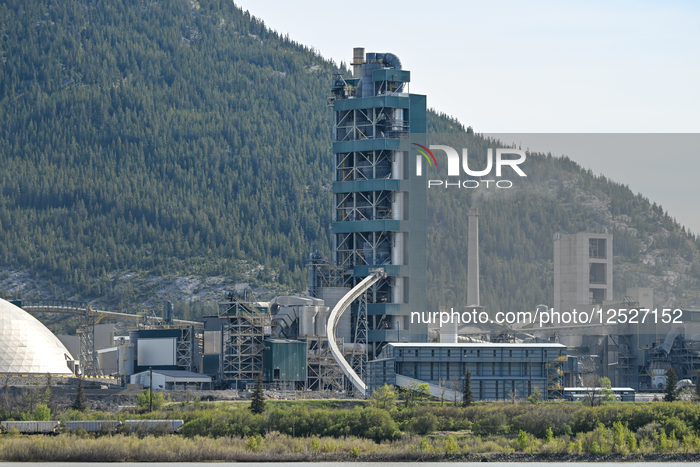 Daily Life Between Banff And Cochrane