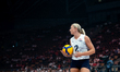 Jordyn Poulter plays during the volleyball match between Italy and the United States in Lo...