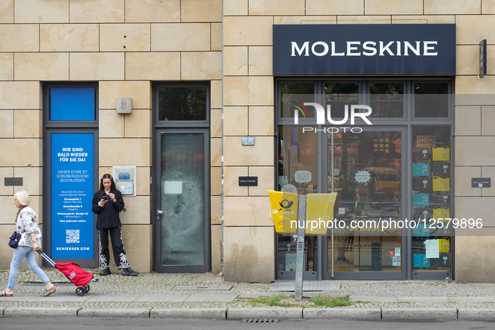 Moleskine Retail Storefront In Berlin