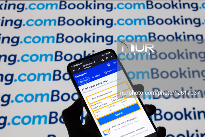 Boooking.com  - Photo Illustration