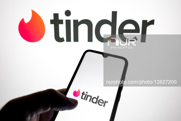 Tinder Photo Illustration