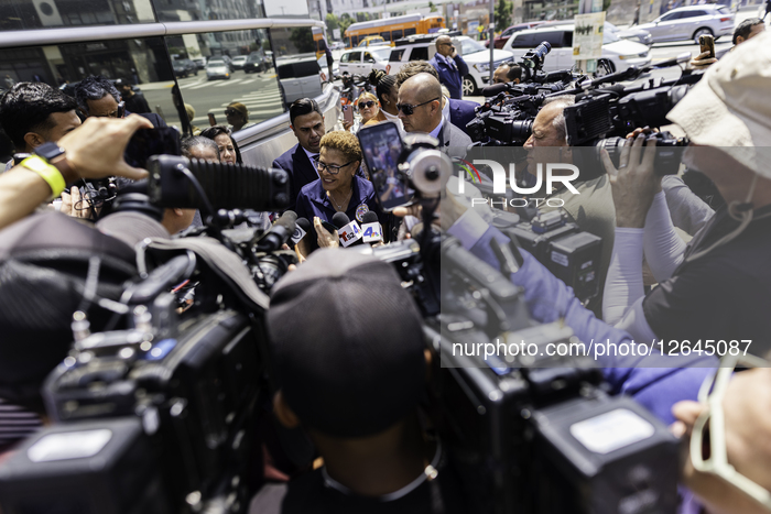 Los Angeles Mayor Karen Bass Addresses Press After Border Patrol Officers Arrest A Delivery Driver Outside Gavin Newsom's Press Conference