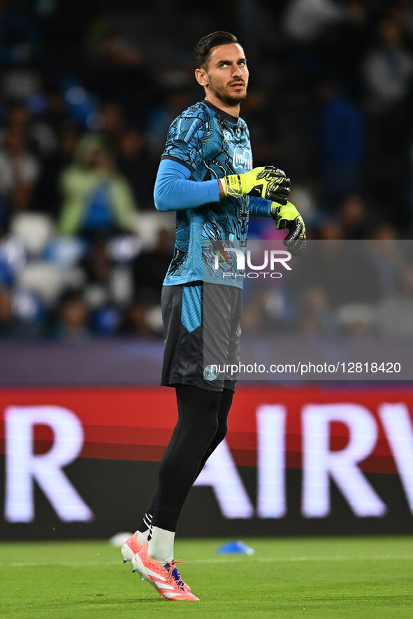 Alex Meret of S.S.C. Napoli warms up before the UEFA Champions League phase day 2 football match between S.S.C. Napoli and Sporting C.P. at...