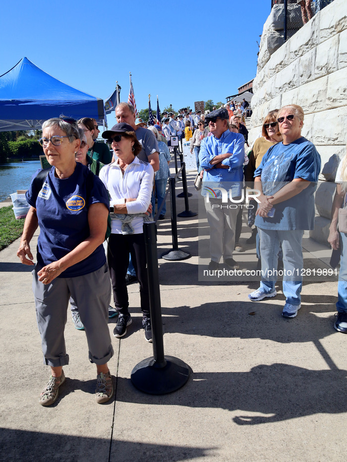 The Village Of Lyons Welcomes The Seneca Chief.  
