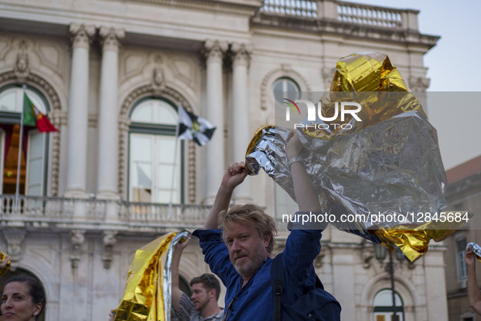 Lisbon Residents Stage “Right To Rest” Protest Against Nighttime Noise Outside City Hall