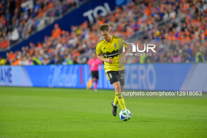Audi 2025 MLS Cup Playoffs Game 1: FC Cincinnati V Columbus Crew