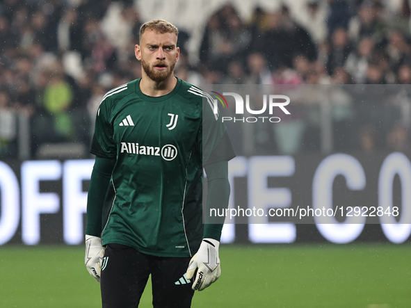 Michele Di Gregorio participates in the Serie A 2025-2026 match between Juventus and Udinese in Torino, Italy, on October 29, 2025.  by Loris Roselli/NurPhoto