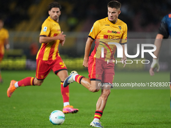 Medon Berisha of US Lecce plays during the Serie A match between US Lecce and SSC Napoli in Lecce, Italy, on October 28, 2025.  by Gabriele Maricchiolo/NurPhoto