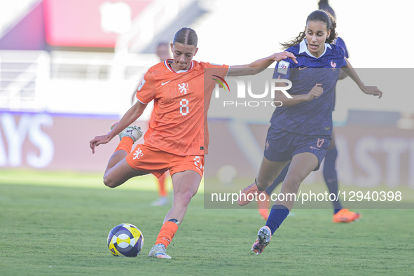 #8 Van der Vliet T. (Midfielder) of Netherlands U-17 is in action during the FIFA U-17 Women's World Cup Morocco 2025 quarter-final match be... by Andrea  Amato/NurPhoto