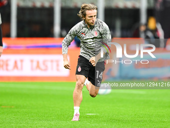 Luka Modric of AC Milan warms up before the Italian Serie A football match between AC Milan and AS Roma in Milan, Italy, on November 2, 2025... by Tiziano Ballabio/NurPhoto