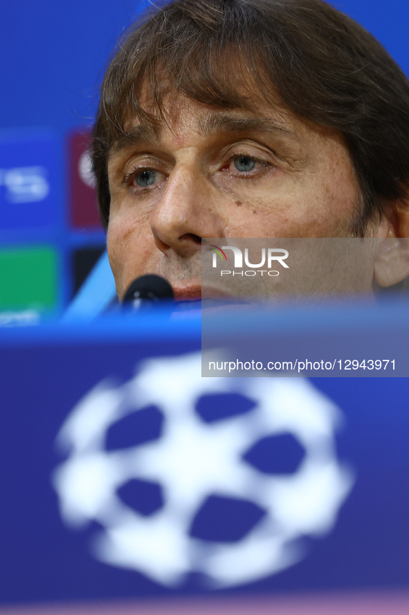 Antonio Conte coaches Napoli during a press conference ahead of the UEFA Champions League 2025/26 League Phase MD4 against Eintracht Frankfu... by Ciro De Luca/NurPhoto