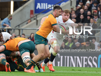 L-R Australia's Jake Gordon (Canterbury Juniors) and England's Ollie Chessum (Leicester Tigers) are in action during the Quilter Nations Ser... by Action Foto Sport/NurPhoto