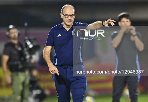 Head coach Bob Browaeys of Belgium reacts during the FIFA U-17 World Cup Qatar 2025 Group D match between Argentina and Belgium in Doha, Qat... by Noushad Thekkayil/NurPhoto