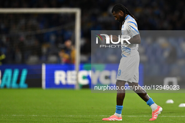 Andre-Frank Zambo Anguissa of S.S.C. Napoli warms up before the match during the UEFA Champions League phase day 4 football match between S.... by Domenico Cippitelli/NurPhoto