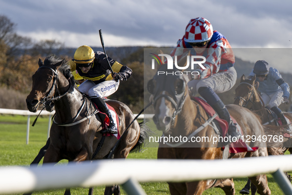 HAVE SECRET (IRE), ridden by Warren Fentiman and trained by Richard A Fahey, is out in front ahead of PROJECT GEOFIN, ridden by Ben Robinson... by MI News/NurPhoto