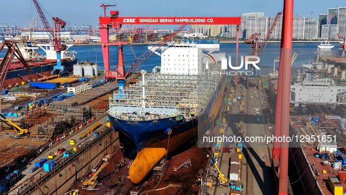 Giant Ship Construction in Qingdao