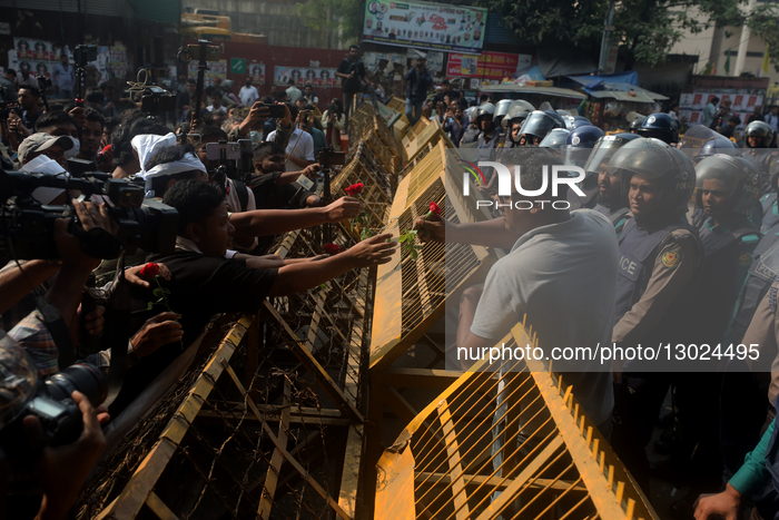 Police Halt 47th BCS Candidates' March As Protesters Demand Postponement Of Written Exam In Dhaka 