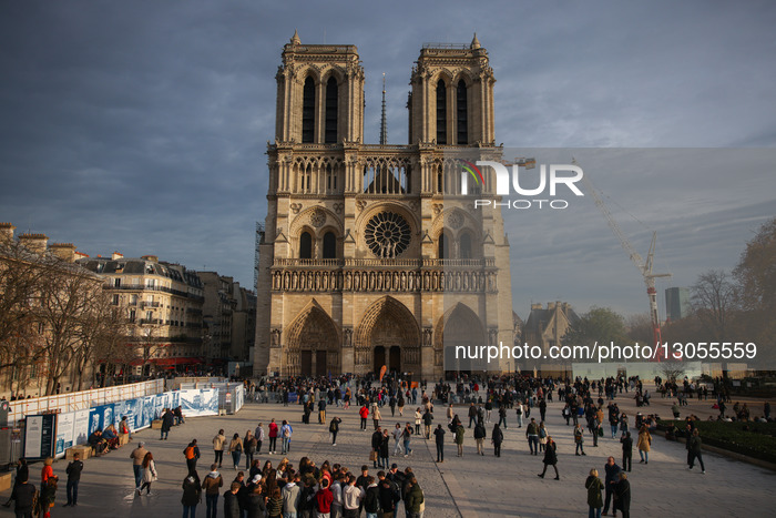 Daily Life In Paris, France