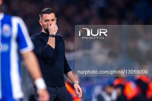 Francesco Farioli, head coach of FC Porto, reacts during the Allianz Cup 2025/26 match between FC Porto and Vitoria SC at Estadio do Dragao... by Miguel Lemos/NurPhoto
