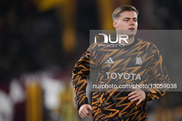 Evan Ferguson centre-forward of Roma and Ireland during the warm-up before the Serie A match between AS Roma and SSC Napoli at Stadio Olimpi... by Jose Breton/NurPhoto