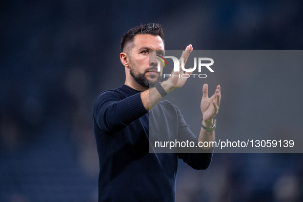 In Porto, Portugal, on November 30, Francesco Farioli, head coach of FC Porto, thanks the fans for their support after the loss during the A... by Miguel Lemos/NurPhoto