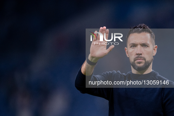 In Porto, Portugal, on November 30, Francesco Farioli, head coach of FC Porto, thanks the fans for their support after the loss during the A... by Miguel Lemos/NurPhoto