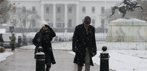 Editorial photo: Washington DC, United States, sees the first snow of the season on December 5, 2025.  by Lenin Nolly/NurPhoto