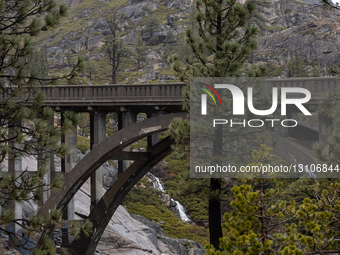 A December storm brings fog, rain, waterfalls, yet little snow, to Donner Summit, near Truckee, California, on December 17, 2025.  by Penny Collins/NurPhoto