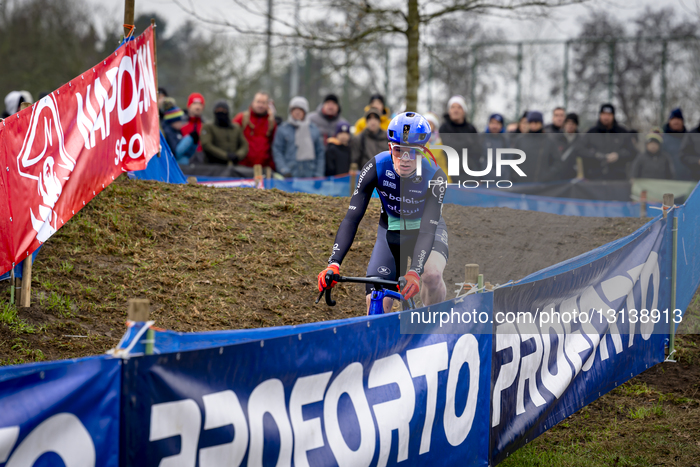 X2O Badkamers Trophy Loenhout - Men U23