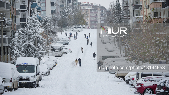 Children And Families Enjoy Snowfall In Gaziantep