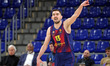 Tomas Satoransky plays during the match between FC Barcelona and Maccabi Rapyd Tel Aviv, c...