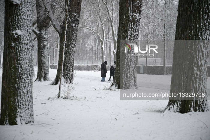 Severe Snowstorm Disrupts Dutch Air Traffic, Some 575 Flights Cancelled Or Delayed At Schiphol As Yellow Alert Issued Nationwide