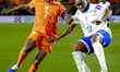 Netherlands player Lineth Beerensteyn and France player Sandy Baltimore during the Europea...