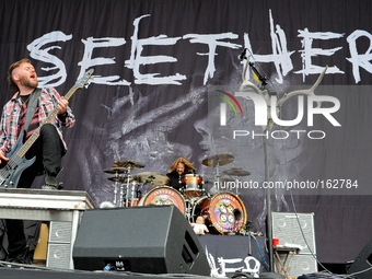 Dale Stewart (L) and John Humphrey with Seether perform during River City Rockfest at the AT&T Center on May 24, 2014 in San Antonio, Texas....