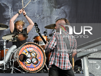 John Humphrey (L) and Dale Stewart with Seether perform during River City Rockfest at the AT&T Center on May 24, 2014 in San Antonio, Texas....