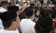 Dozens of journalist surrounded Jusuf Kalla asking questions, The Vice President candidate...