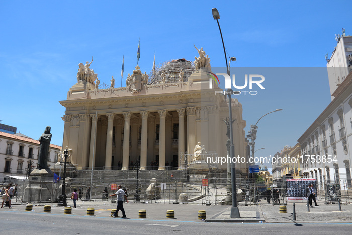 Protests in Rio de Janeiro has violence and damage to Carnival structures