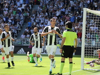 Mario Mandzukic (Juventus FC) celebrates after scoring during the Serie A football match between Juventus FC and FC Crotone at Juventus Stad...