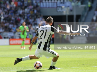 Paulo Dybala (Juventus FC) in action during the Serie A football match between Juventus FC and FC Crotone at Juventus Stadium on may 21, 201...