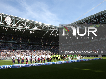 Juventus team and Crotone team pose in order to be photographed before the Serie A football match n.37 JUVENTUS - CROTONE on 21/05/2017 at t...