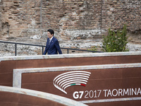  japanese prime minister Shinzo Abe arrives at the Ancient Theatre of Taormina ahead the G7 Summit on May 26, 2017. (