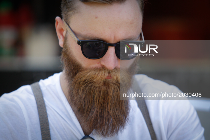 Record gathering for bear-wearers