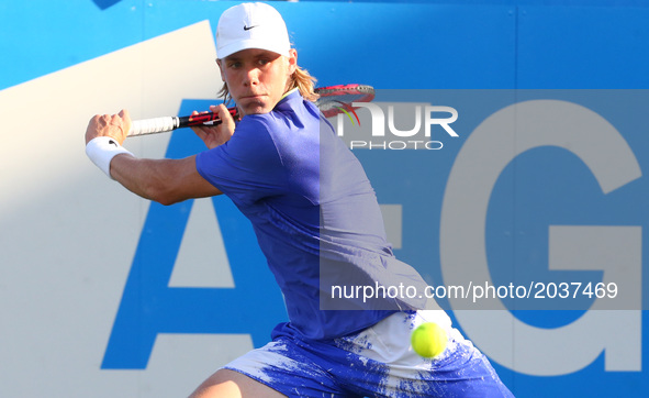 Denis Shapovalov (CAN)  againstTomas Berdych CZE  during Round Two match on the third day of the ATP Aegon Championships at the Queen's Club...
