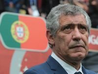 Portugal's coach Fernando Santos reacts during the 2017 FIFA Confederations Cup match, first stage - Group A between New Zealand and Portuga...
