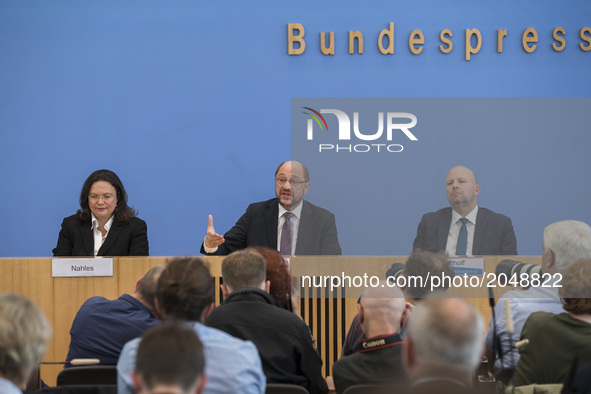 Chancellor candidate and chairman of Social Democratic Party (SPD) Martin Schulz (C) and SPD members of the goverment are pictured during a...